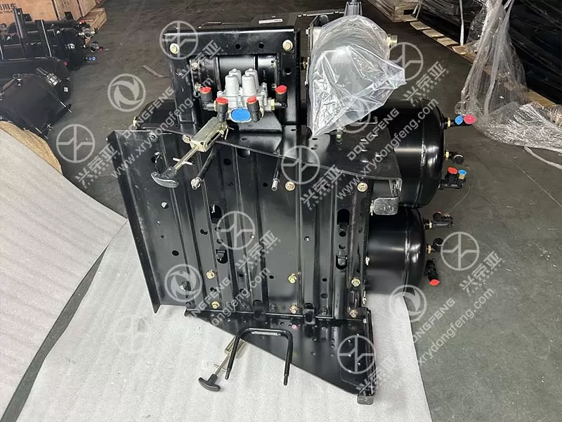 Back View Air Reservoir Assembly OE 3513950-K39W0 Dongfeng GX KX