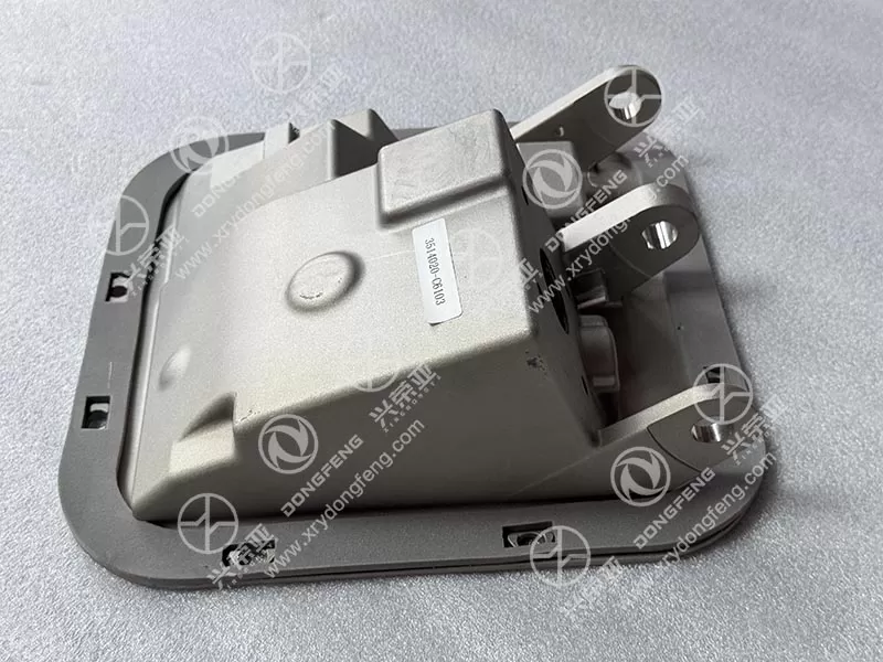 Tabletop Side Mount View Brake Valve Bracket Assembly OE 3514020-C6103 Dongfeng GX KX