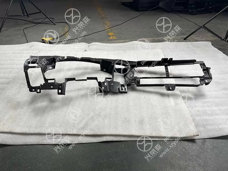 Flat View Dashboard Body Reinforcement Plate OE 5305036-C6100 Dongfeng GX/KX