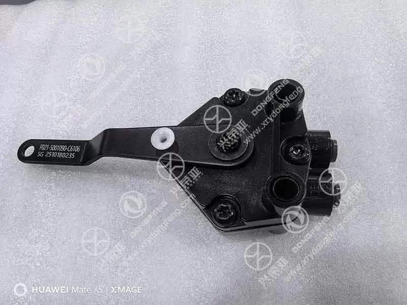 Back Structure View Front Suspension Height Valve OE 5001090-C6106 Dongfeng GX&KX