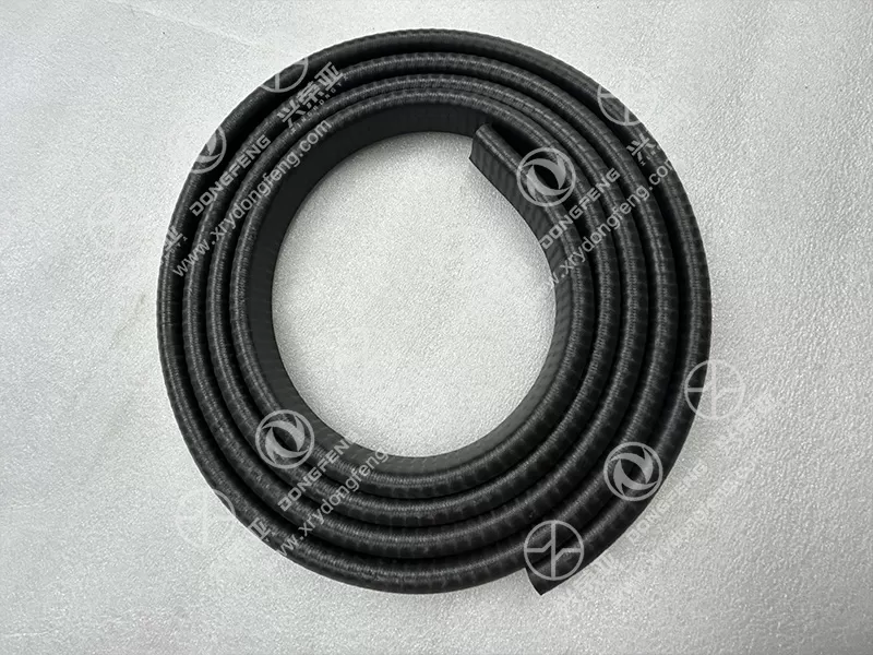 Top View Left Front Door Frame Seal OE 6107009-V01001-B Dongfeng DFAC