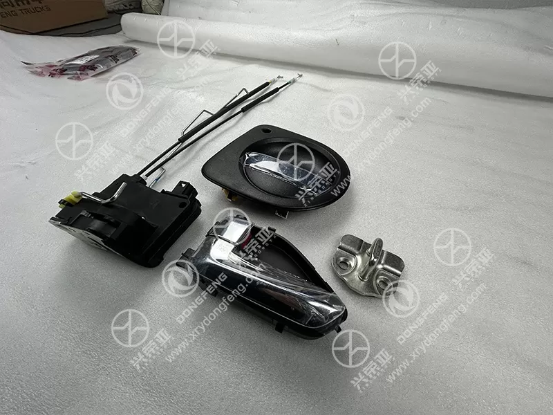 Tabletop Multi-angle View Left Door Lock OE 6105009-T1501 Dongfeng DFAC