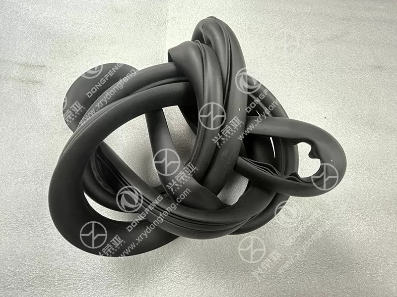 Top View Rear Window Glass Seal OE 5603915-G07201E Dongfeng DFAC