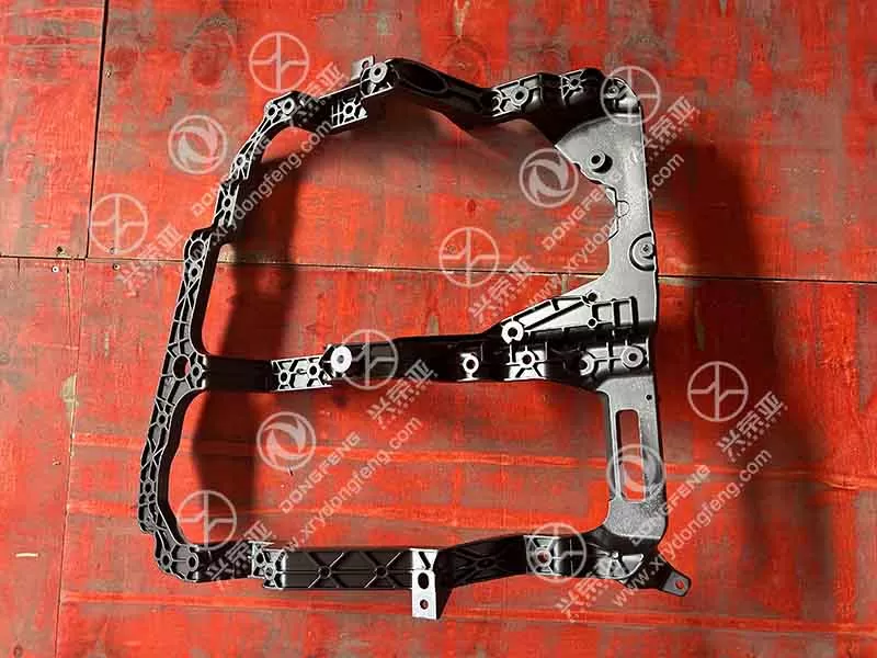 Workshop Display View Left Headlight Bracket OE 8406131-C6103 Dongfeng GX&KX