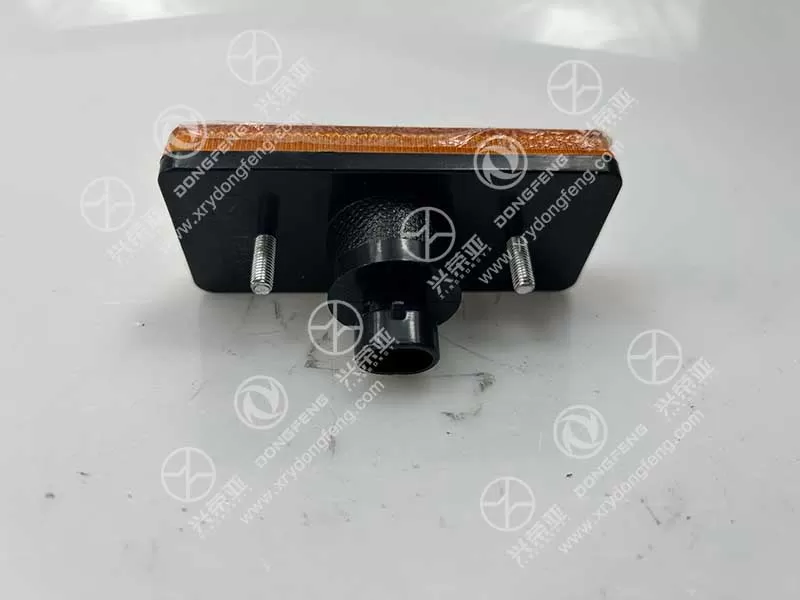 Installation Detail View Side Marker Light OE 3760010-K1000 Dongfeng GX&KX