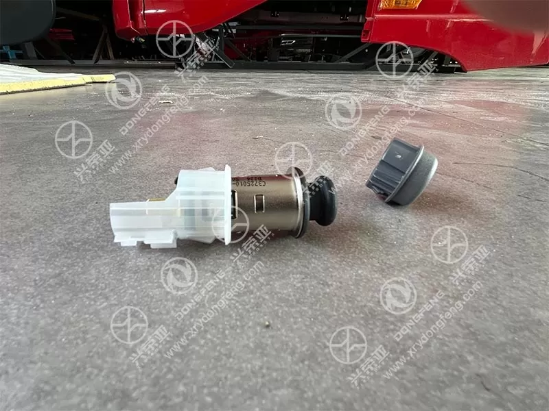 Main View Cigarette Lighter OE 3725010-C6100 Dongfeng GX&KX