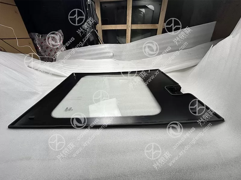Side View Left Rear Door Window Glass OE 6303319-K13001E Dongfeng DFAC