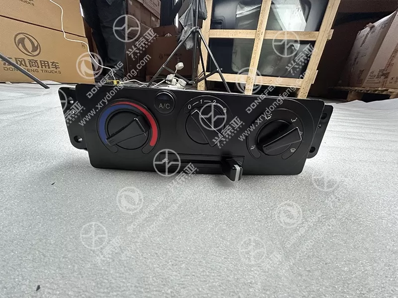 Front View Heater Control Mechanism OE 8101030-V01001 Dongfeng DFAC