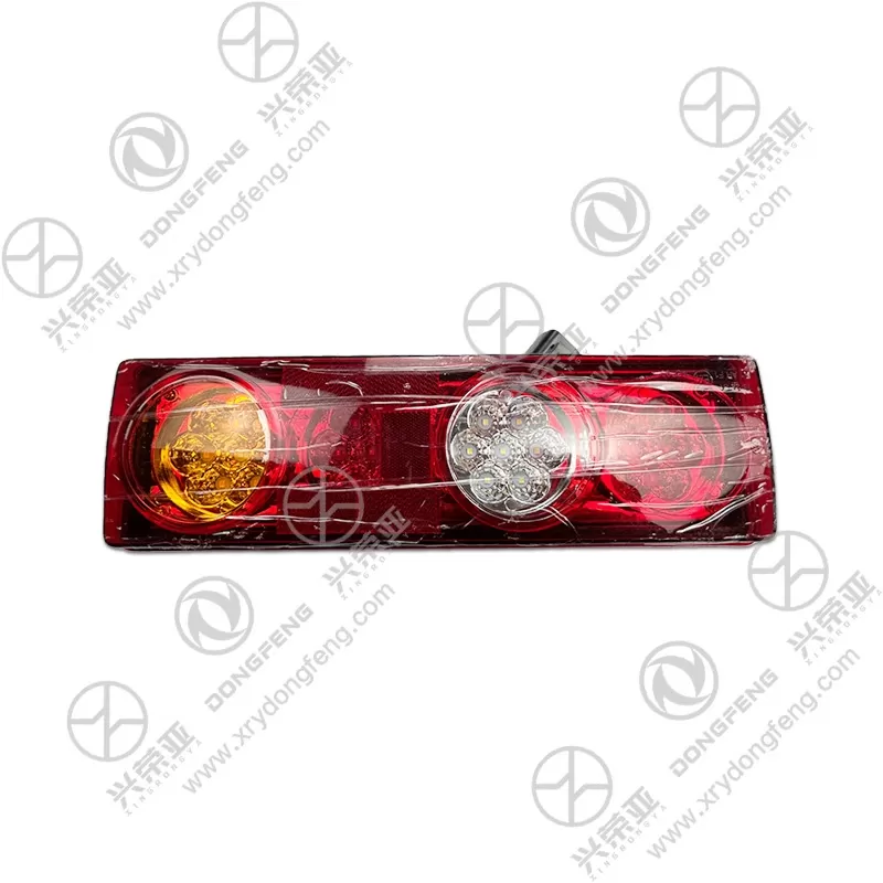 Front Overall View Right Rear Tail Light OE 41332001035D001B Dongfeng DFAC