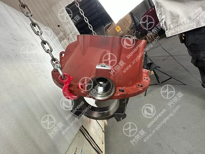 Mounting Hole View Rear Axle Reducer Housing OE 2402110-ZK02Z Dongfeng Kinland