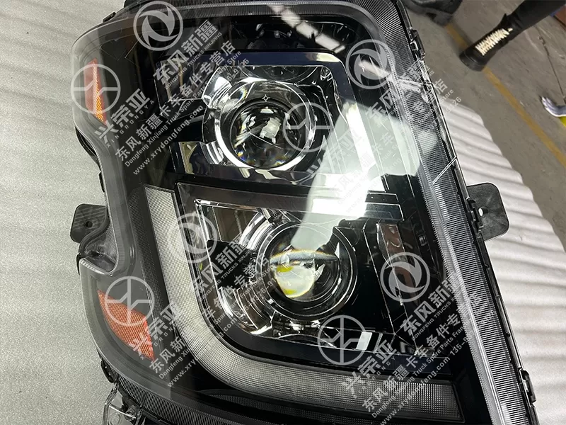 LED Detail View Right Front Combination Lamp Assembly-LED OE 3772020-C33X701SY Dongfeng Xinjiang X7 High Configuration