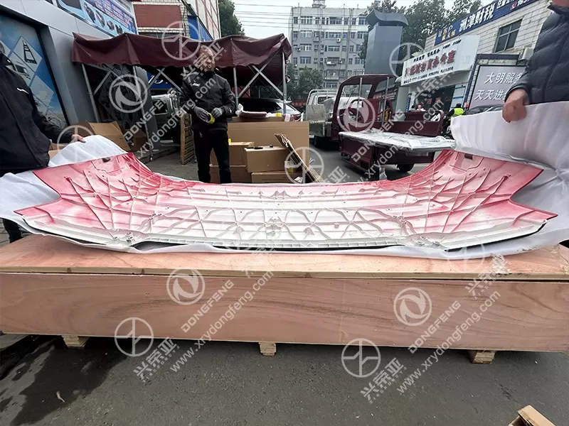 Back Rib Structure Front Grille Assembly OE 5301509-C6101 Dongfeng GX&KX