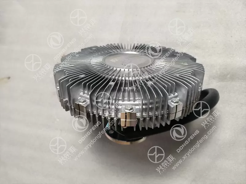 Workshop Display Electric Control Silicone Oil Clutch Assembly OE 1308065-XLTF490 Dongfeng GX&KX