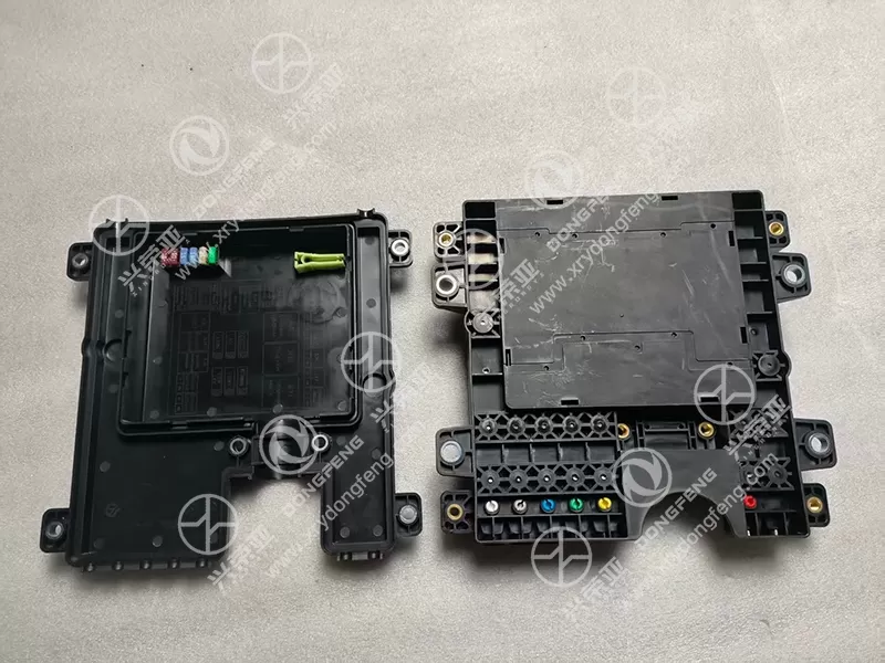Workshop Display Chassis Power Distribution Box Assembly OE 3771110-HA430 Dongfeng GX&KX