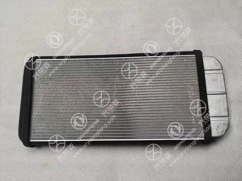 Multi-angle View Heater Core Assembly with Sponge OE P10D760100 Dongfeng GX&KX