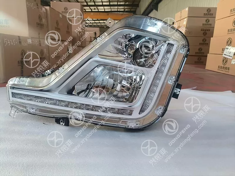 Lens Closeup Left Front Combination Lamp Assembly OE 3772010-C6202 Dongfeng GX&KX