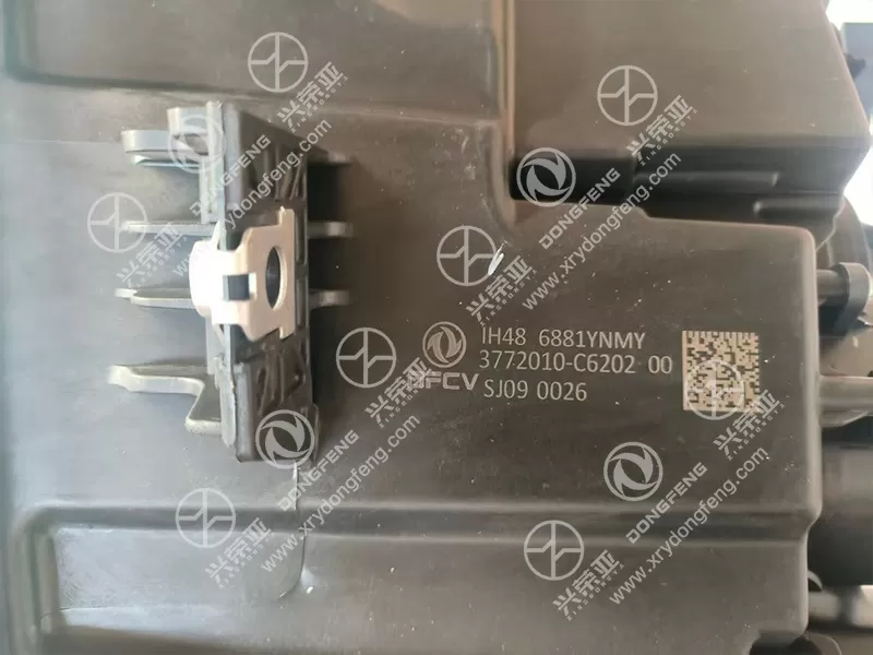 OE Label Detail Left Front Combination Lamp Assembly OE 3772010-C6202 Dongfeng GX&KX