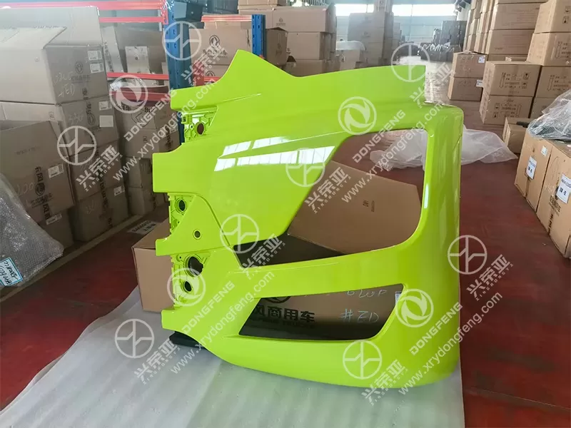 Workshop Display Left Front Bumper Assembly with Radar Bracket OE 8406923-C6200 Dongfeng GX&KX