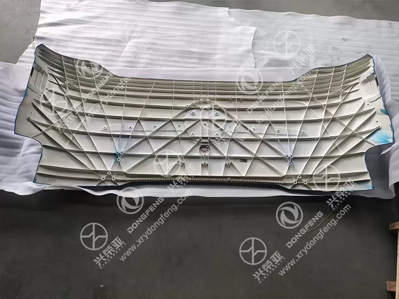 Mounting Hole Detail Front Grille Assembly OE 5301509-C6207#F7 for Dongfeng GX/KX 