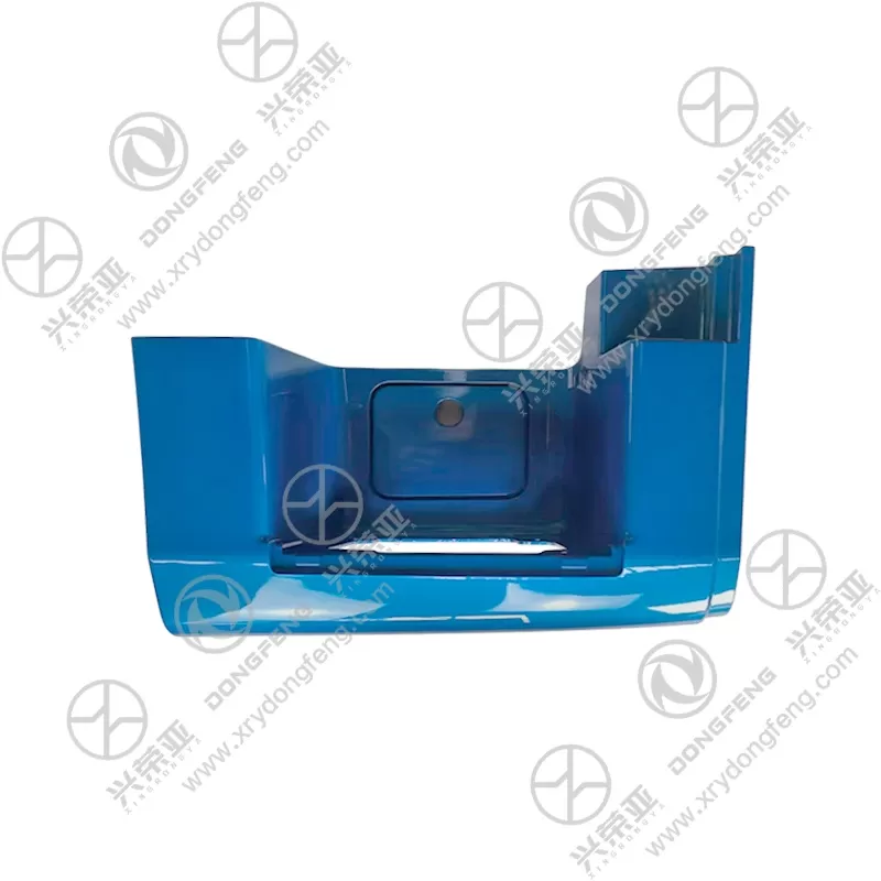 Front View Right Lower Step Footrest Cover Assembly OE 8405930-C6201#F7 for Dongfeng GX/KX
