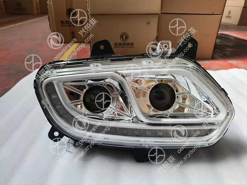 Dual Precision Projector Lens & Surrounding LED DRL Light Strip Detail OEM Headlamp 3772020-C5103