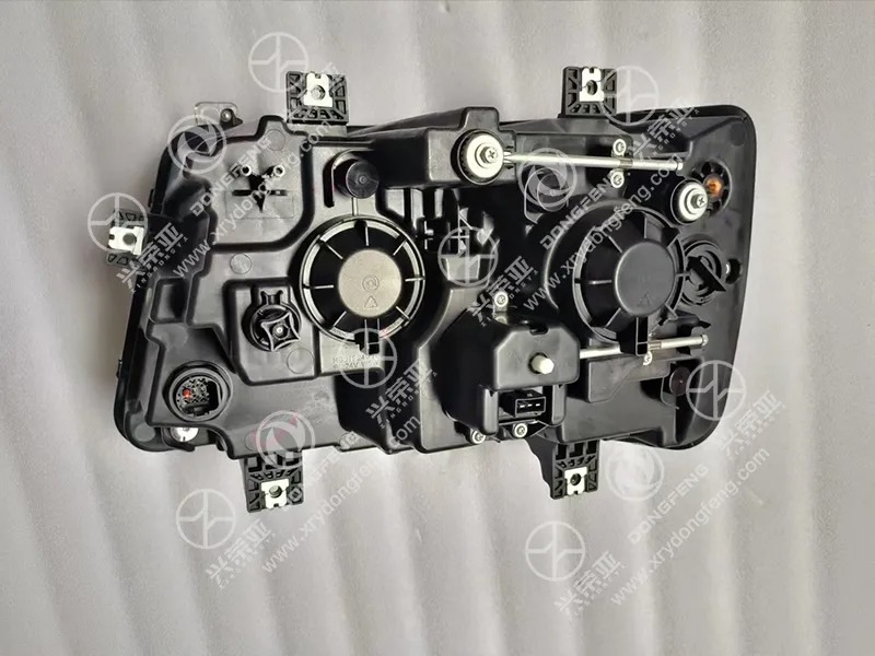 Durable dual metal linkage light height adjustment pull rod & dual independent bulb dust sealing cap detail right combination headlamp
