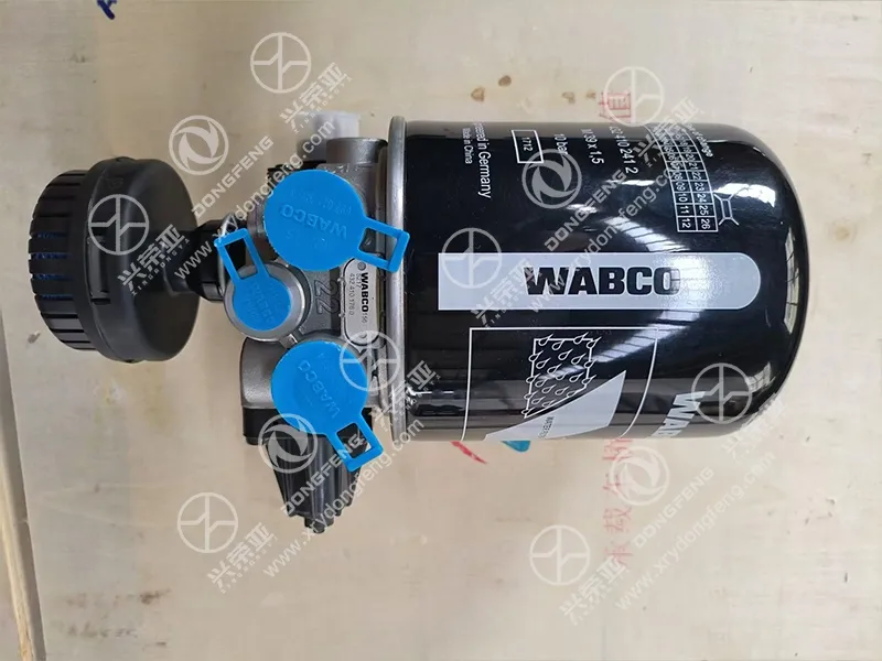 Internal multi-channel air valve & automatic regeneration module structural close-up air dryer unit