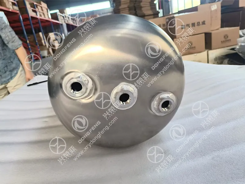  Integral seamless circumferential rolling welding seam structural close-up aluminum air brake tank