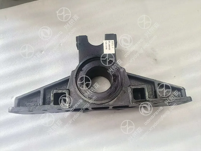 Full bottom complete overview ductile cast iron balance shaft support bracket OE 2904061-K2202 for Dongfeng KC heavy truck suspension chassis