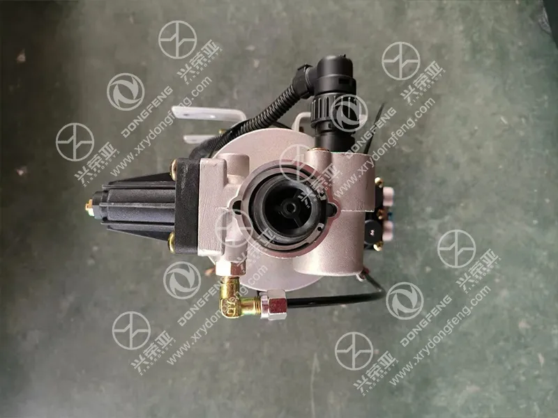 Top flat overview metal mounting bracket and complete air dryer assembly OE 3543010-CB4001
