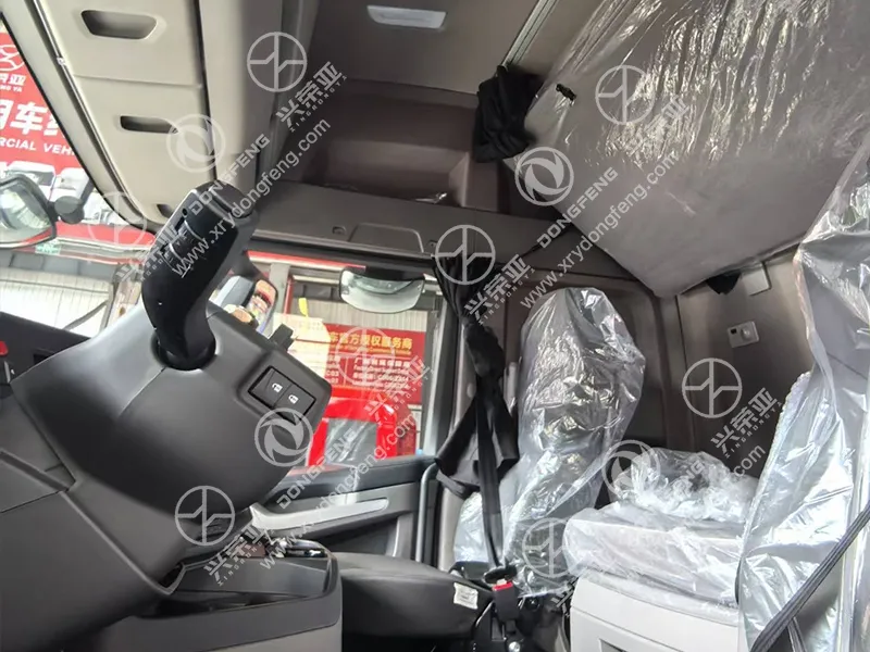 Inside sleeping berth space of genuine truck cab 50XT28‑006‑003 for Dongfeng Vasol HS7
