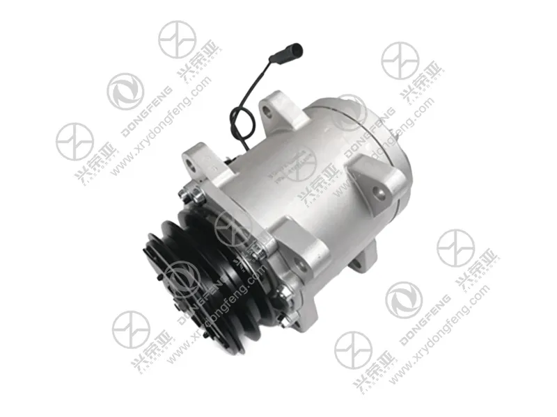 Angle shot of OEM air‑conditioning compressor assembly 8104010‑C0120 for Dongfeng Kinland truck
