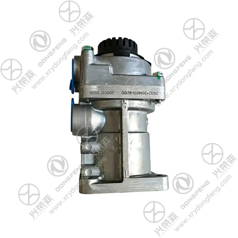 Marking side view of genuine Dongfeng KC brake valve assembly 3514010‑92100