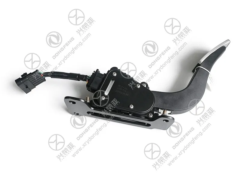 Side view electronic throttle pedal OE 1108010-C6101 for Dongfeng GX / KX truck cabin 