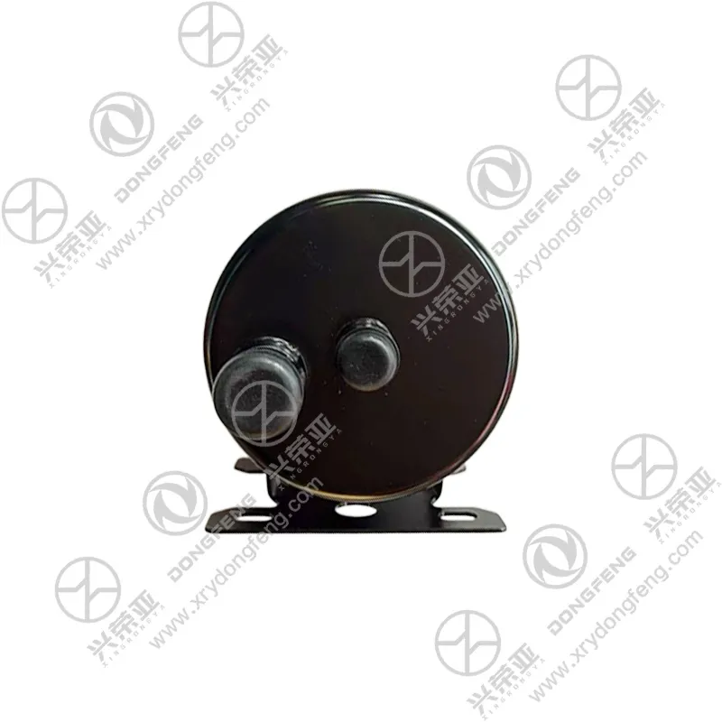 Top port close-up of power steering reservoir, Power Steering Oil Reservoir Assembly 3410010-T37H0 for Dongfeng KL 